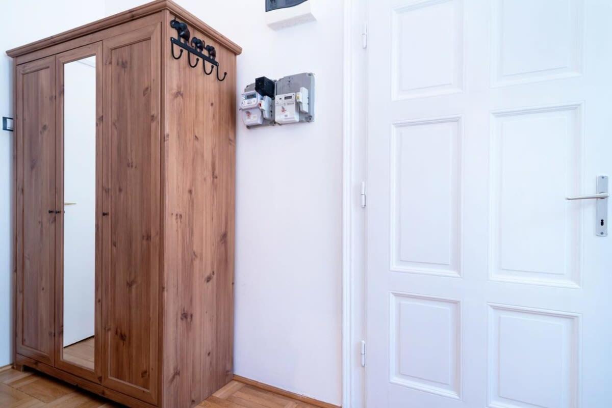 Apartamento Lovely Downtown Close To The Basilica Budapest