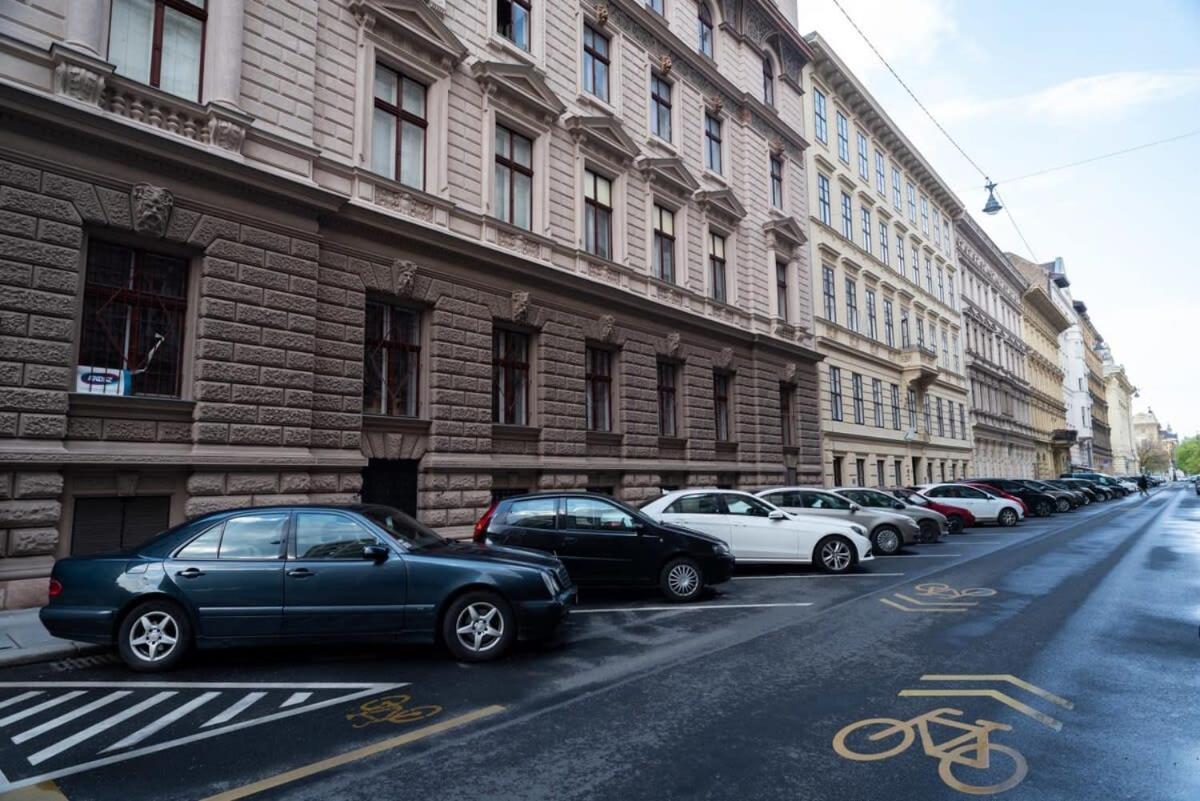 Lovely Downtown Close To The Basilica * Budapešť